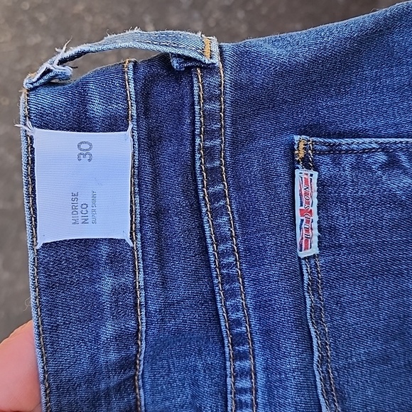 Hudson NICO MIDRISE SUPER SKINNY WM407DMS , cut 9957 size 30 EUC - Picture 9 of 12
